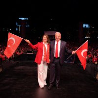 Bursa tek yürek, Yaşasın Cumhuriyet 