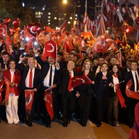 Bursa tek yürek, Yaşasın Cumhuriyet 