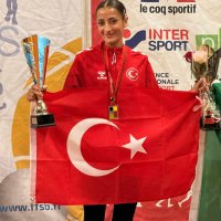 Büyükşehir Belediyesporlu Nazmiye Ak dünya üçüncüsü 