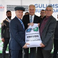 Büyükşehir'den çiftçiye yerli tohum desteği 