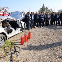 Otobüs şoförlerine yangın söndürme eğitimi 