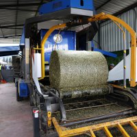 Bursalı çiftçilere silaj paketleme desteği 