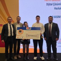 Bursalı gençlerden büyük başarı 