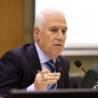 Bursa Büyükşehir Belediye Meclisi'nden şehitlere saygı duruşu 