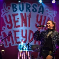 Yeni yıl coşkusu, ‘Bursa Yeni Yıl Meydanı’nda yaşanıyor 