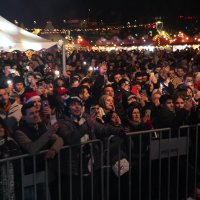 Bursa Yeni Yıl Meydanı’nda yılbaşı coşkusu 