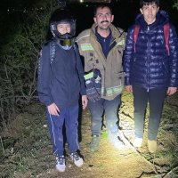 Ormanlık alanda kaybolan gençler kurtarıldı 