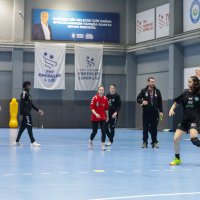 Büyükşehir Hentbol Takımı ligde ve Avrupa’da fırtına gibi esiyor 