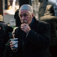 Büyükşehir’den vatandaşa sıcak çorba ikramı 