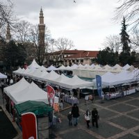 “Meydan Kadınların” dayanışma pazarına büyük ilgi 