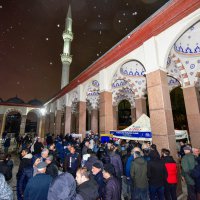 Büyükşehir’den Berat Kandili’nde tatlı ikramı 