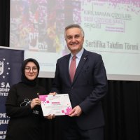 Şiddetsiz yaşama dijital sergiyle dikkat çektiler 