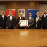 Bursa Büyükşehir, 'Sağlığı Geliştiren Belediye' unvanını yeniledi 