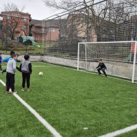 Büyükorhan'daki halı saha sil baştan yenilendi 