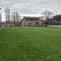 Büyükorhan'daki halı saha sil baştan yenilendi 