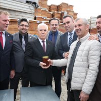 Büyükşehir'den arıcılara kovan desteği 