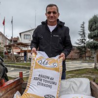 Büyükşehir’de üreticiye fidan ve tohum desteği 