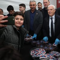Bursa'da gönüller Büyükşehir’in iftar sofrasında buluştu 