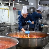 Bursa'nın dayanışma mutfağı büyüyor 