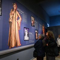 ‘Çınarlı Kentin Kadınları'nın dünyasına yolculuk 