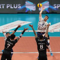 Büyükşehir'in Efeleri Play-Off'u garantiledi 