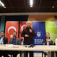 Başkan Mustafa Bozbey, gençlere sahur yaptı 