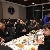 Başkan Mustafa Bozbey, gençlere sahur yaptı 