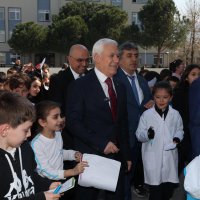 Arkadaşlarına söz verdi, Başkan Bozbey’i sınıfa getirdi 