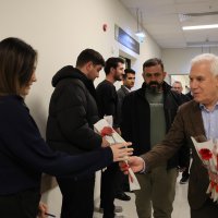 Başkan Bozbey'den sağlık çalışanlarına ziyaret 