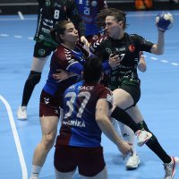 Bursa Büyükşehir Belediyespor zirveyi sevdi 