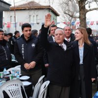 Başkan Bozbey kendi mahallesinde komşularıyla iftar yaptı 