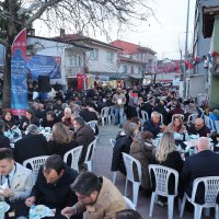 Başkan Bozbey kendi mahallesinde komşularıyla iftar yaptı 