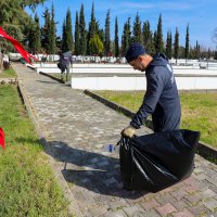 Bursa'da şehitlik ve mezarlıklar bayrama hazır 