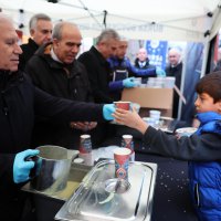Başkan Bozbey çarşı esnafıyla bayramlaştı 