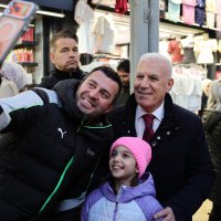 Başkan Bozbey çarşı esnafıyla bayramlaştı 