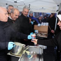 Başkan Bozbey çarşı esnafıyla bayramlaştı 