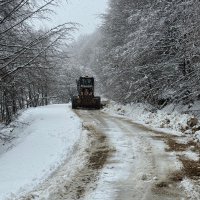 Büyükşehir'in karla mücadelesi bayramda da sürüyor 