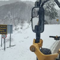 Büyükşehir'in karla mücadelesi bayramda da sürüyor 