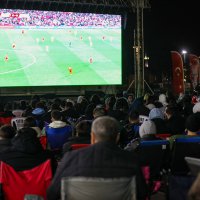 Bursa'da dev ekranda milli coşku 