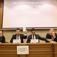 Bursa Büyükşehir’de Başkanvekilliğine Şahin Biba seçildi 