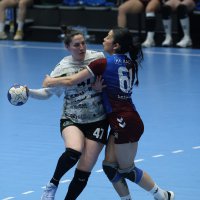 Bursa Büyükşehir Belediyespor şampiyonluğa koşuyor 