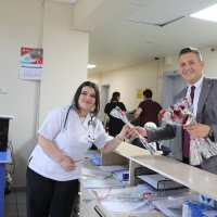 Hemşireler Günü'nde sağlık emekçilerine anlamlı ziyaret 