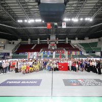 Spor şenliklerinde kardeşlik rüzgarı esti 