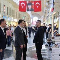 Başkan Vekili Şahin Biba’dan şehitlik ve esnaf ziyareti   