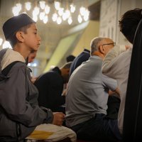 Başkan Vekili Şahin Biba, bayram sabahı öğrencilerle buluştu  