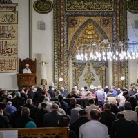 Başkan Vekili Şahin Biba, bayram sabahı öğrencilerle buluştu  