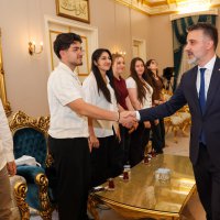 Başkan Vekili Biba, şampiyon marşın bestecilerini ağırladı 