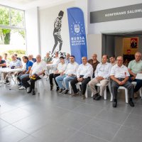 Şehit ve gazi babalarına anlamlı ziyaret 