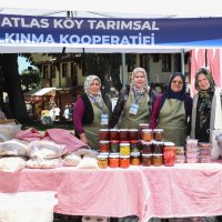  “Meydan Kadınların” dayanışma pazarına ilgi büyüyor 