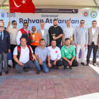 Rahvan at yarışları nefes kesti 